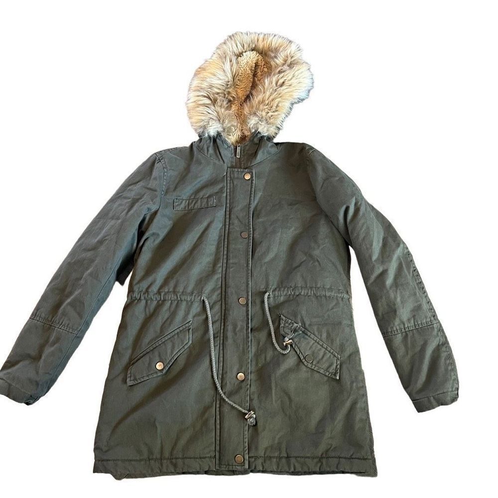 Sky and sparrow faux fur jacket size S